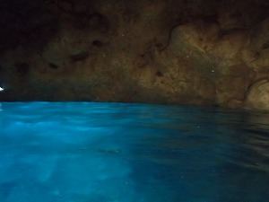 青の洞窟シュノーケリングポイント